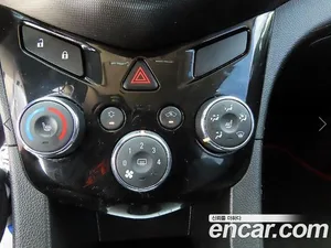 Chevrolet Aveo, 2015 — миниатюра 15