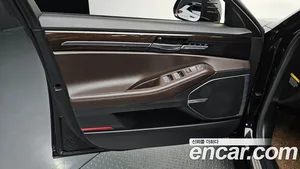 Genesis EQ900, 2017 — миниатюра 14