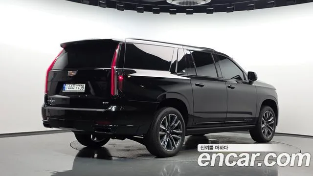 Cadillac Escalade, 2023 — фото автомобиля из Кореи