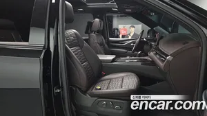 Cadillac Escalade, 2023 — миниатюра 16