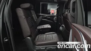 Cadillac Escalade, 2023 — миниатюра 17