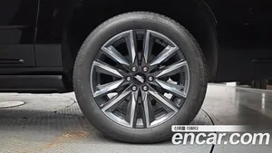 Cadillac Escalade, 2023 — миниатюра 6
