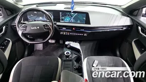Kia EV6, 2022 — миниатюра 10
