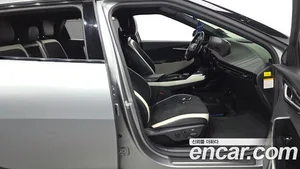 Kia EV6, 2022 — миниатюра 16