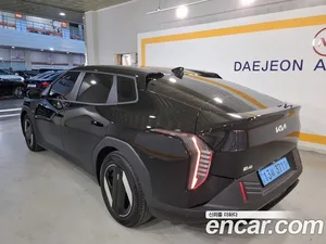 Kia EV4, 2025 — миниатюра 4