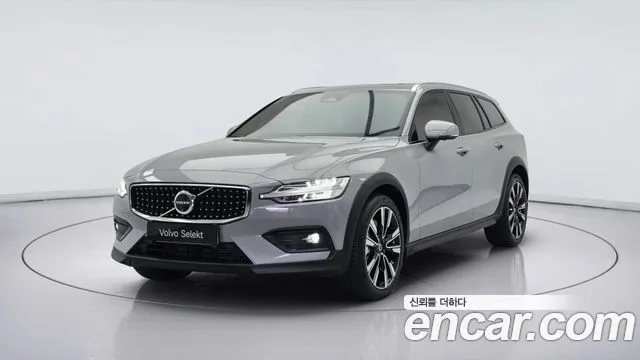 Volvo V60, 2024 — фото автомобиля из Кореи