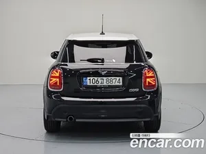 Mini Cooper, 2023 — миниатюра 4