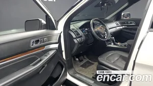 Ford Explorer, 2018 — миниатюра 10