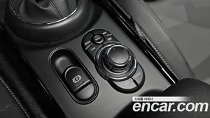 Mini Clubman, 2023 — миниатюра 24