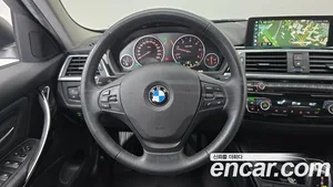 BMW 3-Series, 2018 — миниатюра 13