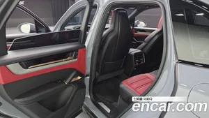Porsche Cayenne, 2025 — миниатюра 11