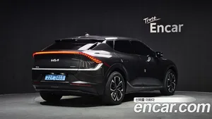 Kia EV6, 2022 — миниатюра 2