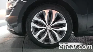 Renault SM6, 2016 — миниатюра 5