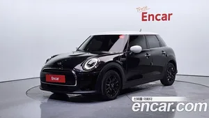 Mini Cooper, 2024 — миниатюра 1
