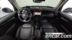 Mini Cooper, 2024 — миниатюра 10