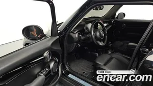 Mini Cooper, 2024 — миниатюра 13