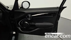 Mini Cooper, 2024 — миниатюра 29