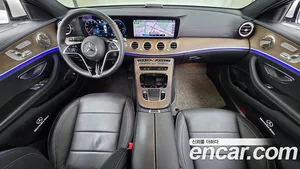 Mercedes-Benz E-Class, 2022 — миниатюра 10