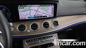 Mercedes-Benz E-Class, 2022 — миниатюра 19