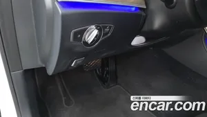 Mercedes-Benz E-Class, 2022 — миниатюра 23