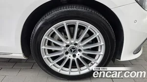 Mercedes-Benz E-Class, 2022 — миниатюра 7