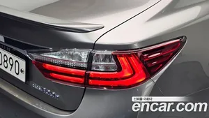 Lexus ES, 2016 — миниатюра 8