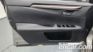 Lexus ES, 2016 — миниатюра 13