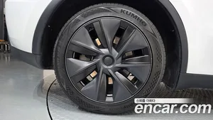 Tesla Model Y, 2024 — миниатюра 5