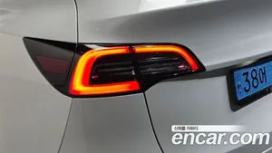 Tesla Model Y, 2024 — миниатюра 9