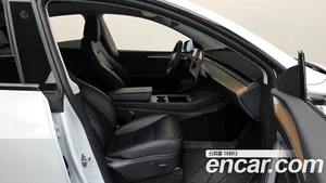 Tesla Model Y, 2024 — миниатюра 16