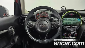 Mini Cooper, 2018 — миниатюра 13
