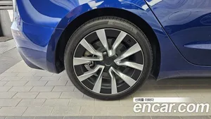 Tesla Model 3, 2024 — миниатюра 5