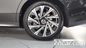 Mercedes-Benz E-Class, 2024 — миниатюра 7