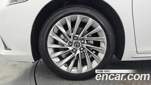 Lexus ES, 2025 — миниатюра 5