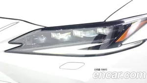 Lexus ES, 2025 — миниатюра 8