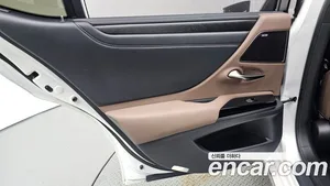 Lexus ES, 2025 — миниатюра 15