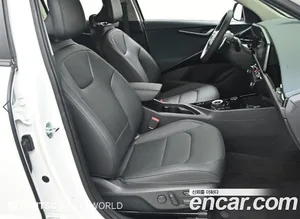 Kia Niro, 2022 — миниатюра 10