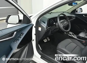 Kia Niro, 2022 — миниатюра 11