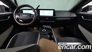 Kia EV6, 2023 — миниатюра 10