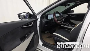 Kia EV6, 2023 — миниатюра 13