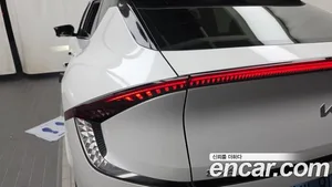 Kia EV6, 2023 — миниатюра 9