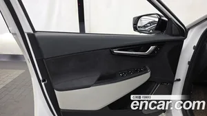 Kia EV6, 2023 — миниатюра 14