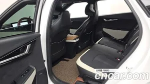 Kia EV6, 2023 — миниатюра 16