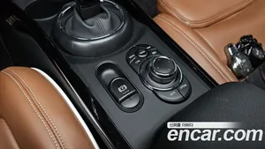 Mini Clubman, 2024 — миниатюра 26