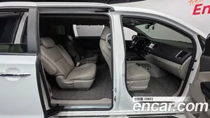 Kia Carnival, 2016 — миниатюра 18