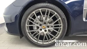 Porsche Panamera, 2023 — миниатюра 5