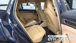 Porsche Panamera, 2023 — миниатюра 18