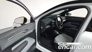 Volvo EX30, 2025 — миниатюра 12