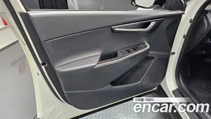 Kia EV6, 2022 — миниатюра 13