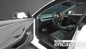 Tesla Model 3, 2024 — миниатюра 10